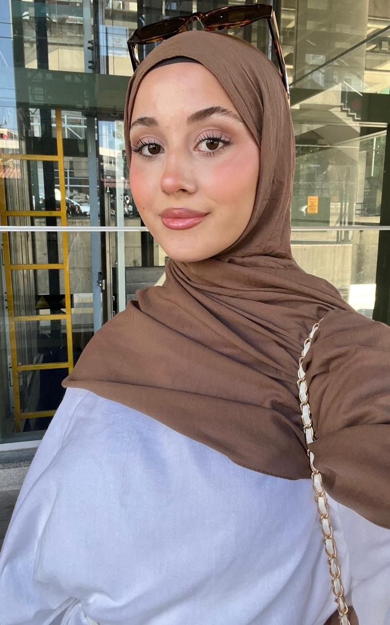 Alaaddin Sadık Partner Escort Ece